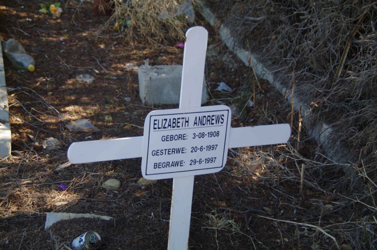 ANDREWS Elizabeth 1908-1997