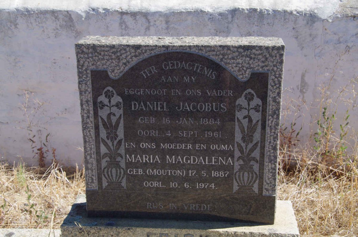 FRICK Daniel Jacobus 1884-1961 &amp; Maria Magdalena MOUTON 1887-1974
