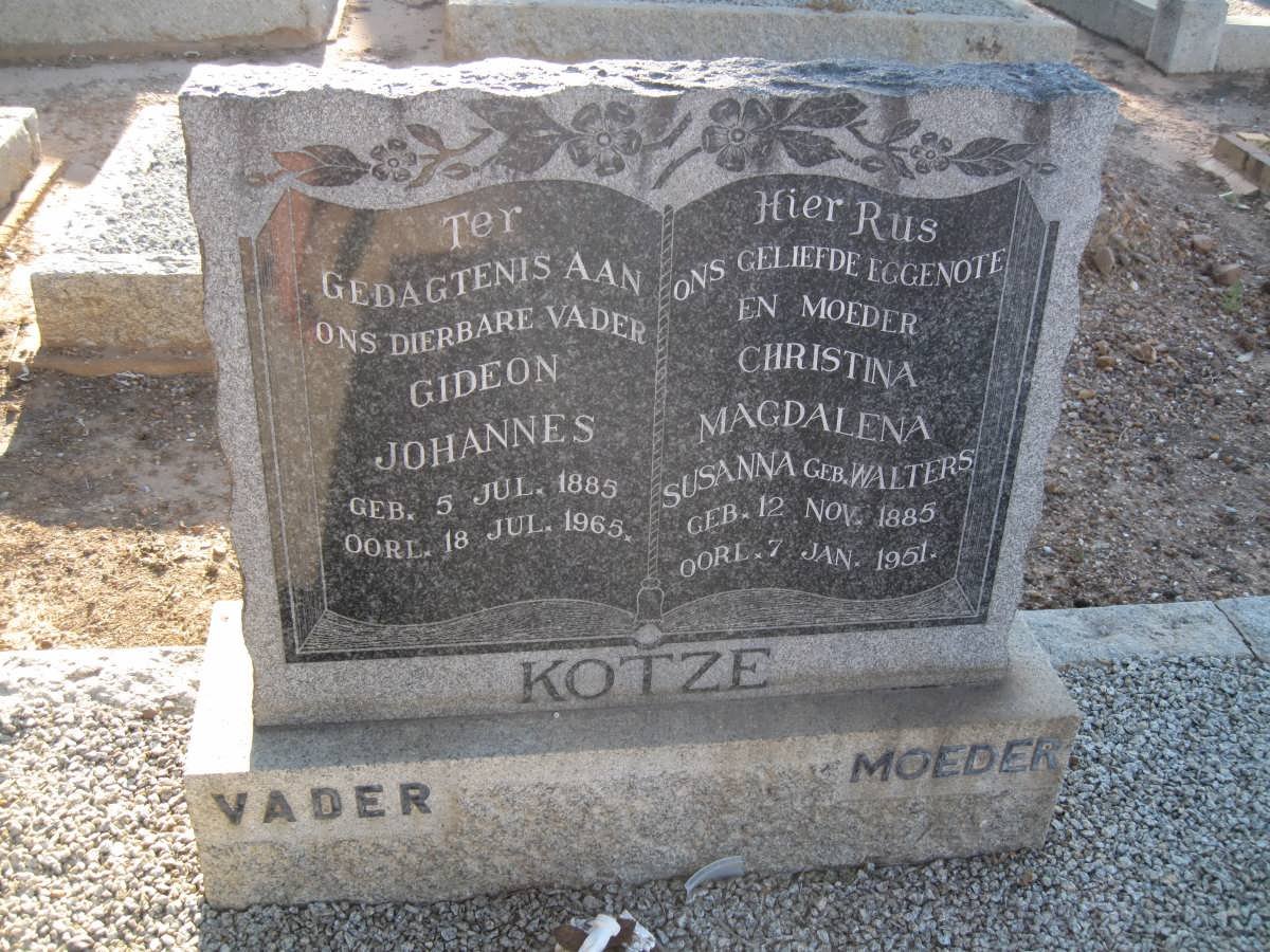 KOTZE Gideon Johannes 1885-1965 &amp; Christina Magdalena Susanna WALTERS 1885-1951