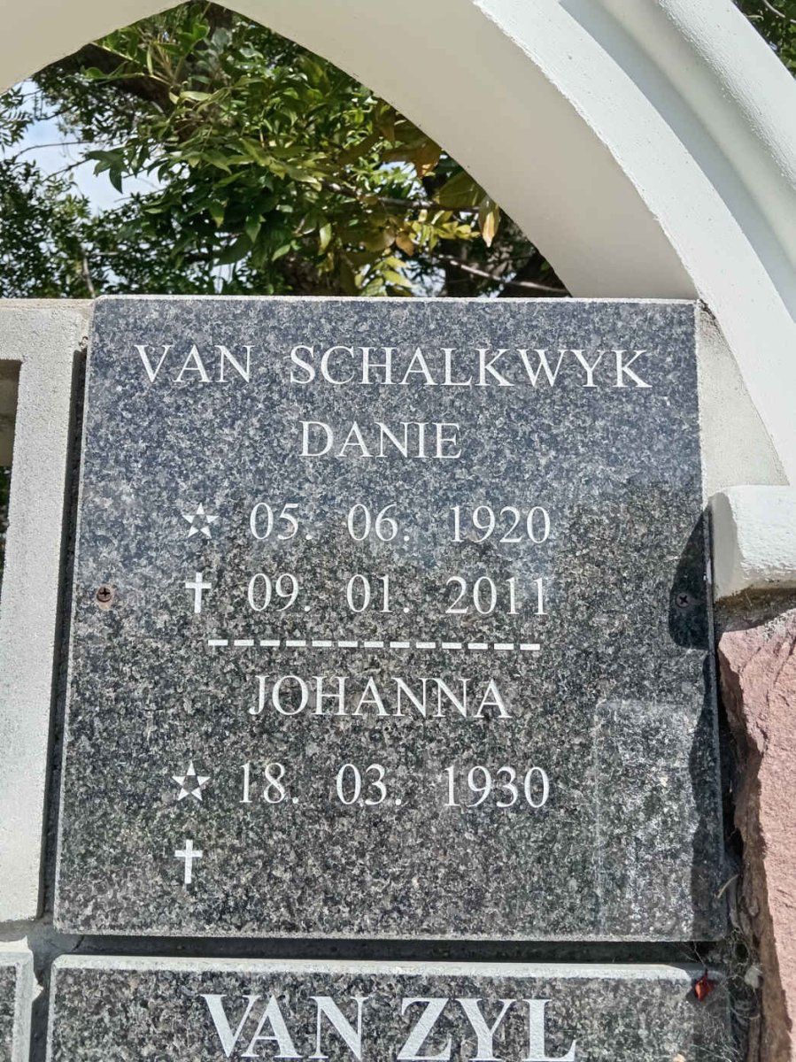 SCHALKWYK Danie, van 1920-2011 &amp; Johanna 1930-