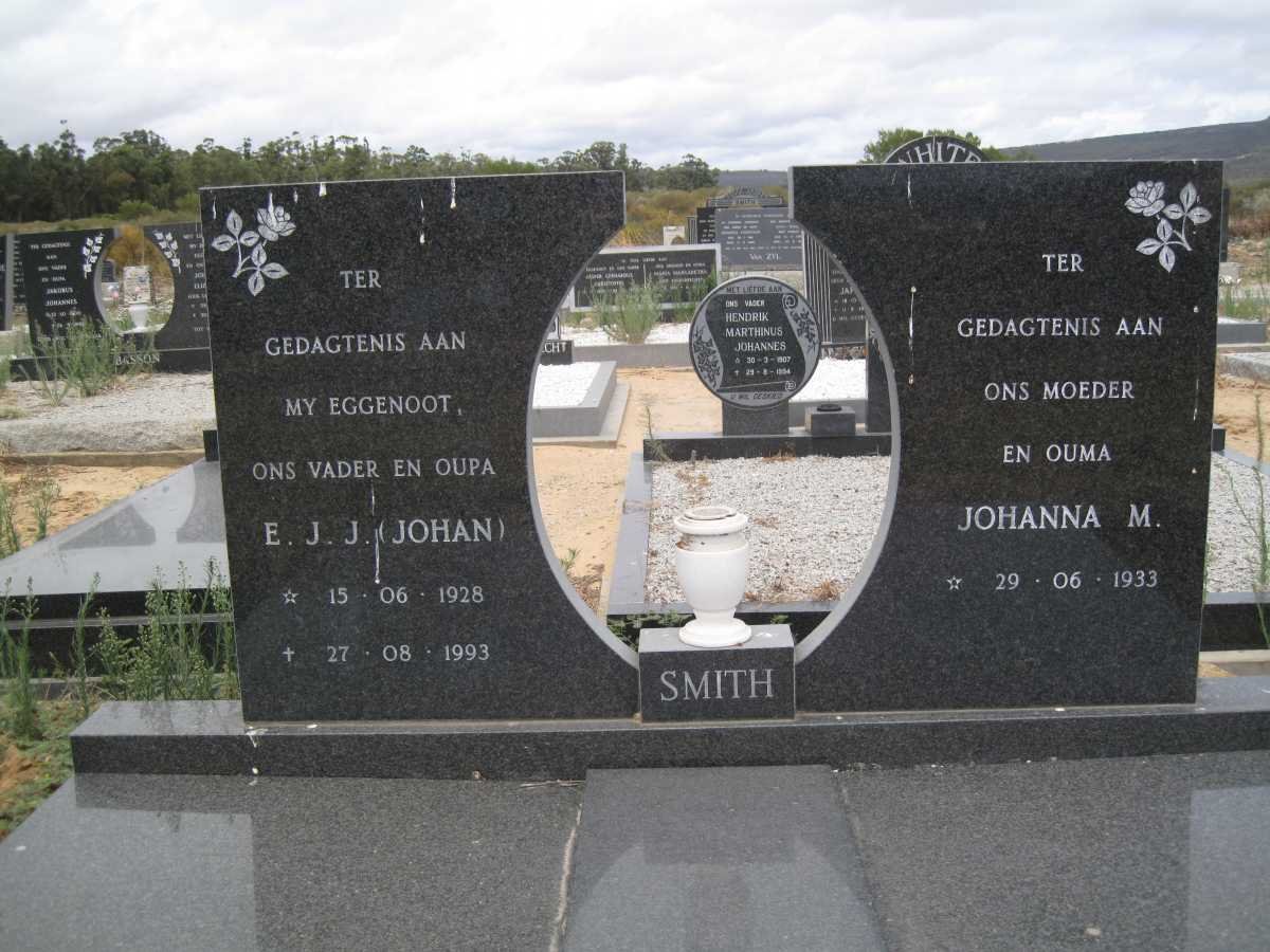 SMITH E.J.J 1928-1993 &amp; Johanna M. 1933-