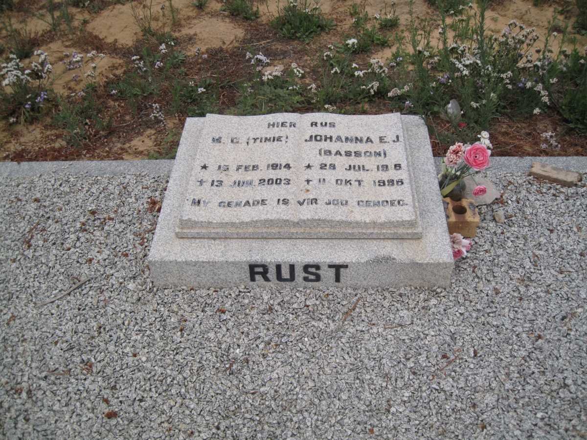 RUST M.C. 1914-2003 &amp; Johanna E.J. BASSON 1916-1995