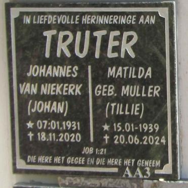 TRUTER Johannes van Niekerk 1931-2020 & Matilda MULLER 1939-2024
