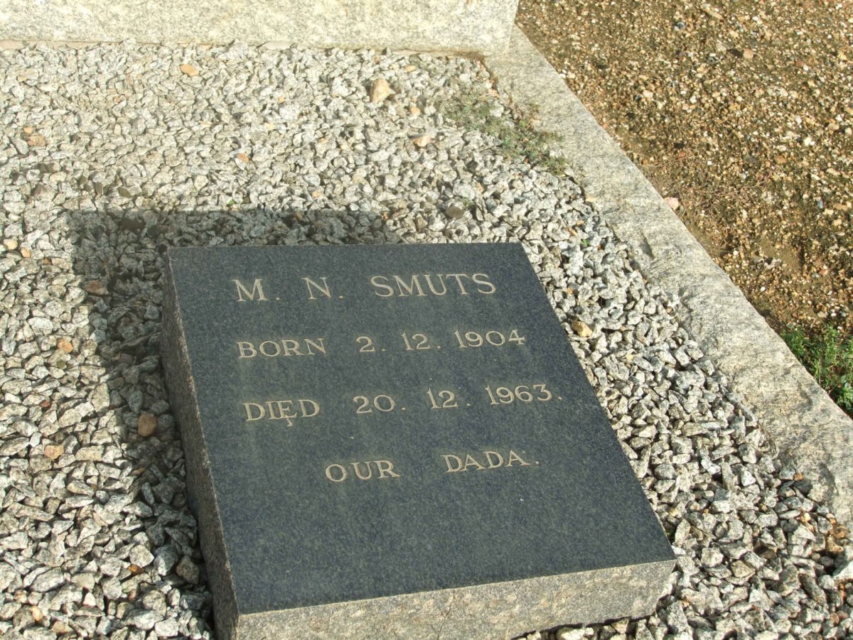 SMUTS  M.N. 1904-1963