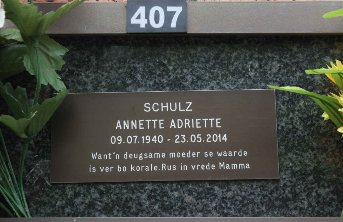 SCHULZ Annette Adriette 1940-2014