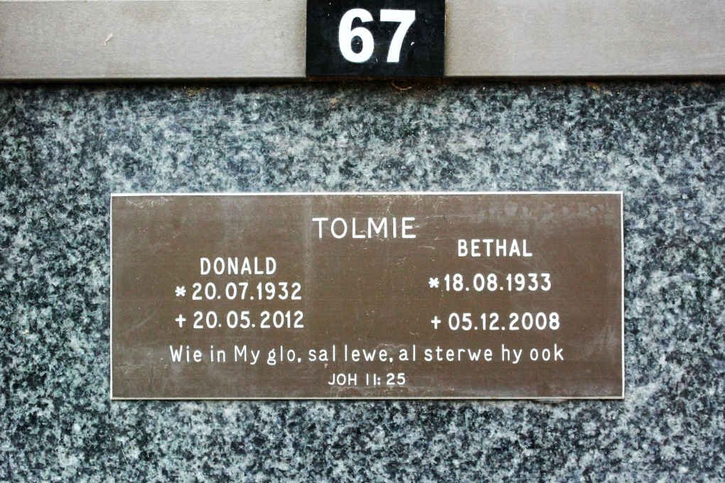 TOLMIE Donald 1932-2012 &amp; Bethal 1933-2008