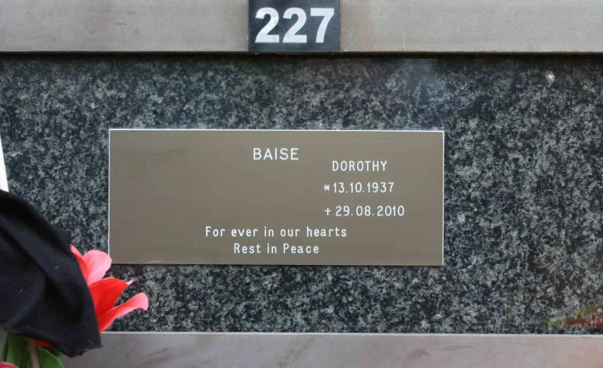 BAISE Dorothy 1937-2010
