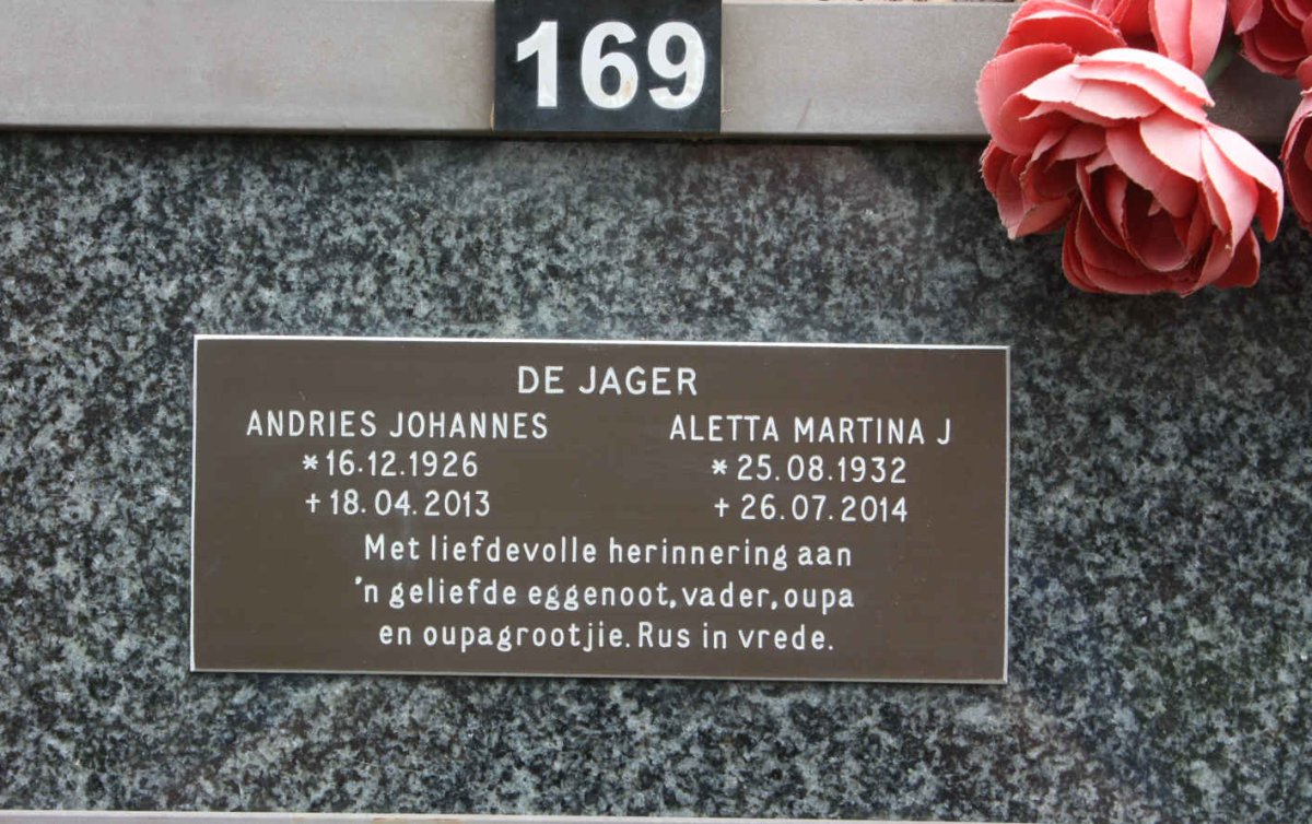 JAGER Andries Johannes, de 1926-2013 &amp; Aletta Martina J. 1932-2014