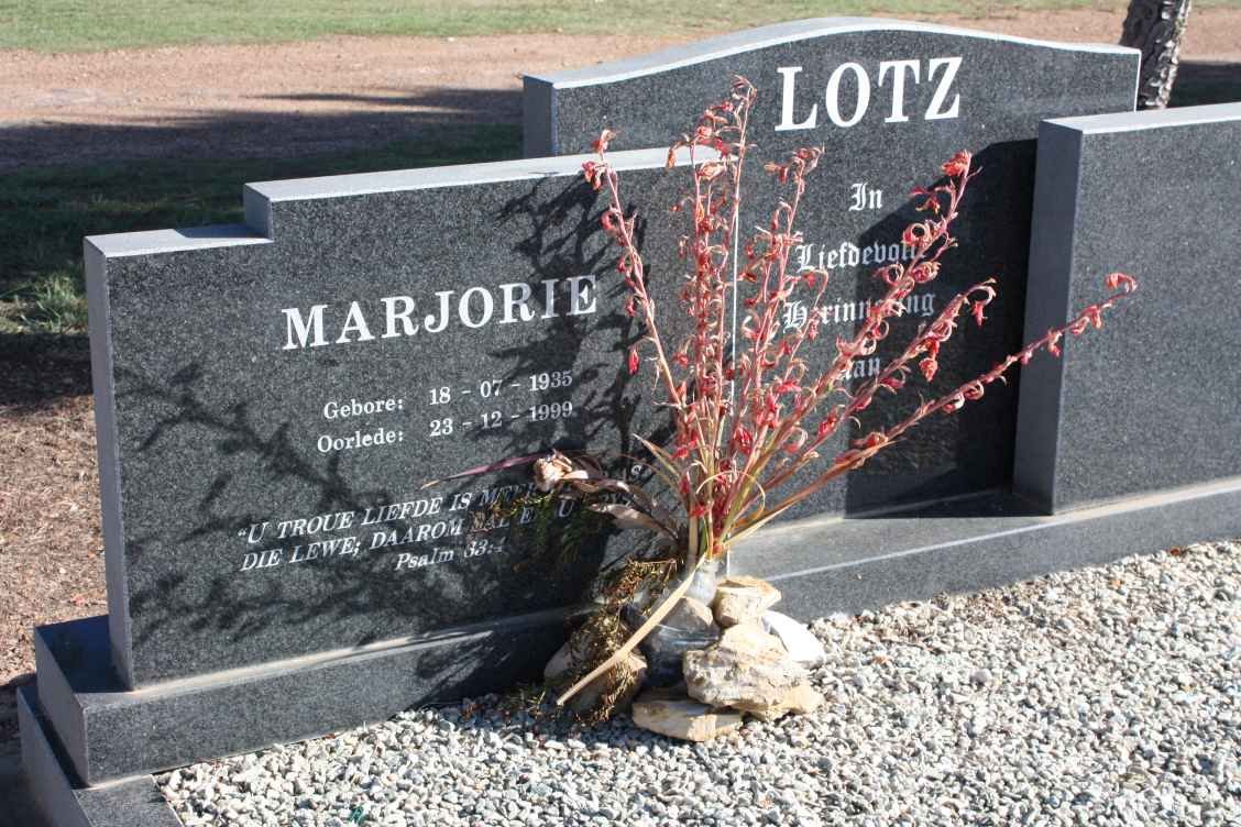 LOTZ Marjorie 1935-1999