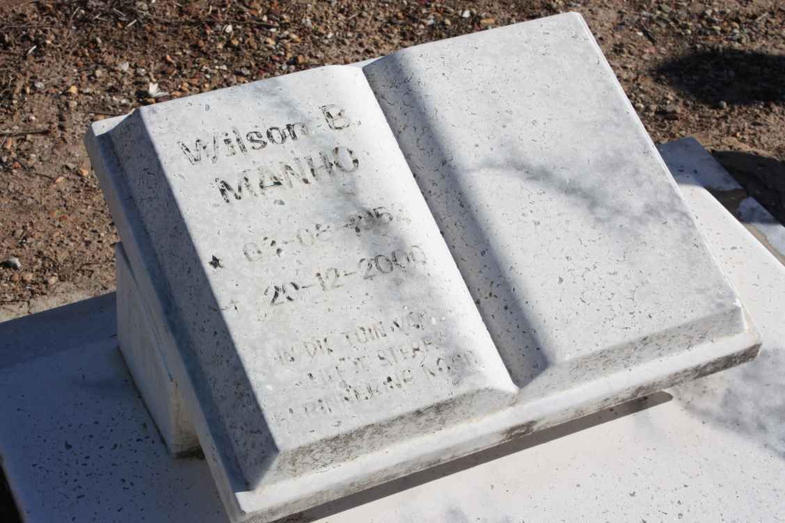 MANHO Wilson B. 1953-2000