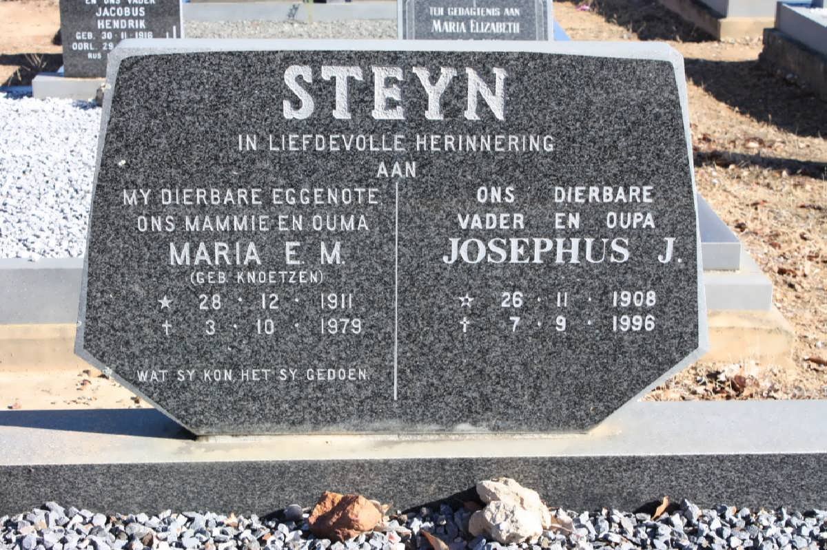 STEYN Josephus J. 1908-1996 &amp; Maria E.M. KNOETZEN 1911-1979