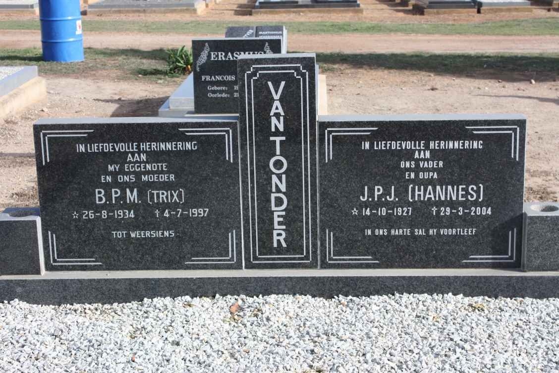 TONDER J.P.J., van 1927-2004 &amp; B. P.M. 1934-1997