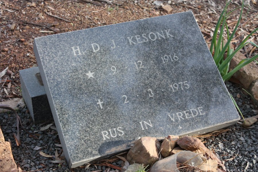 KESONK H.D.J. 1916-1975