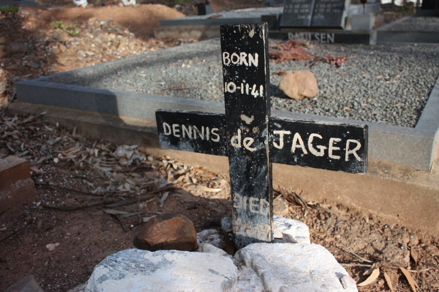 JAGER Dennis, de 1941-1977
