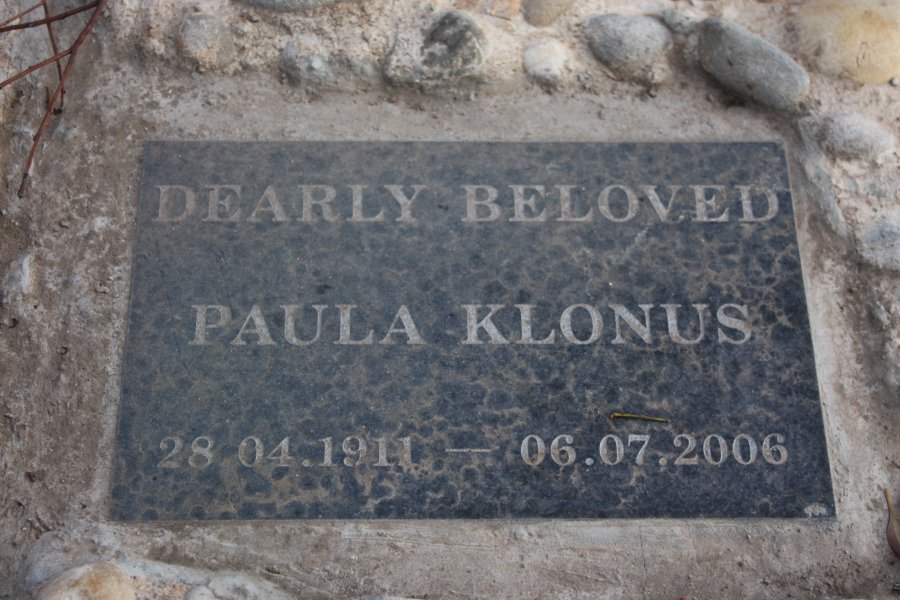 KLONUS Paula 1911-2006 