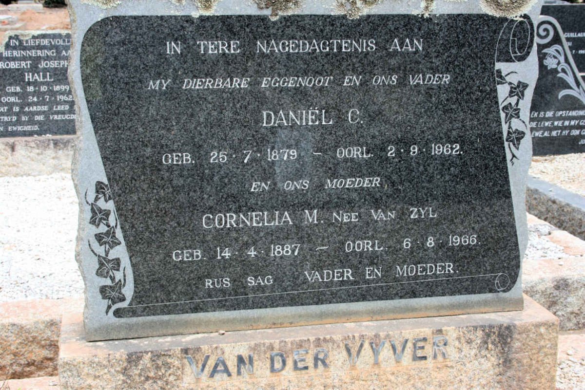 VYVER Daniel C., van der 1879-1962 &amp; Cornelia M. VAN ZYL 1887-1966