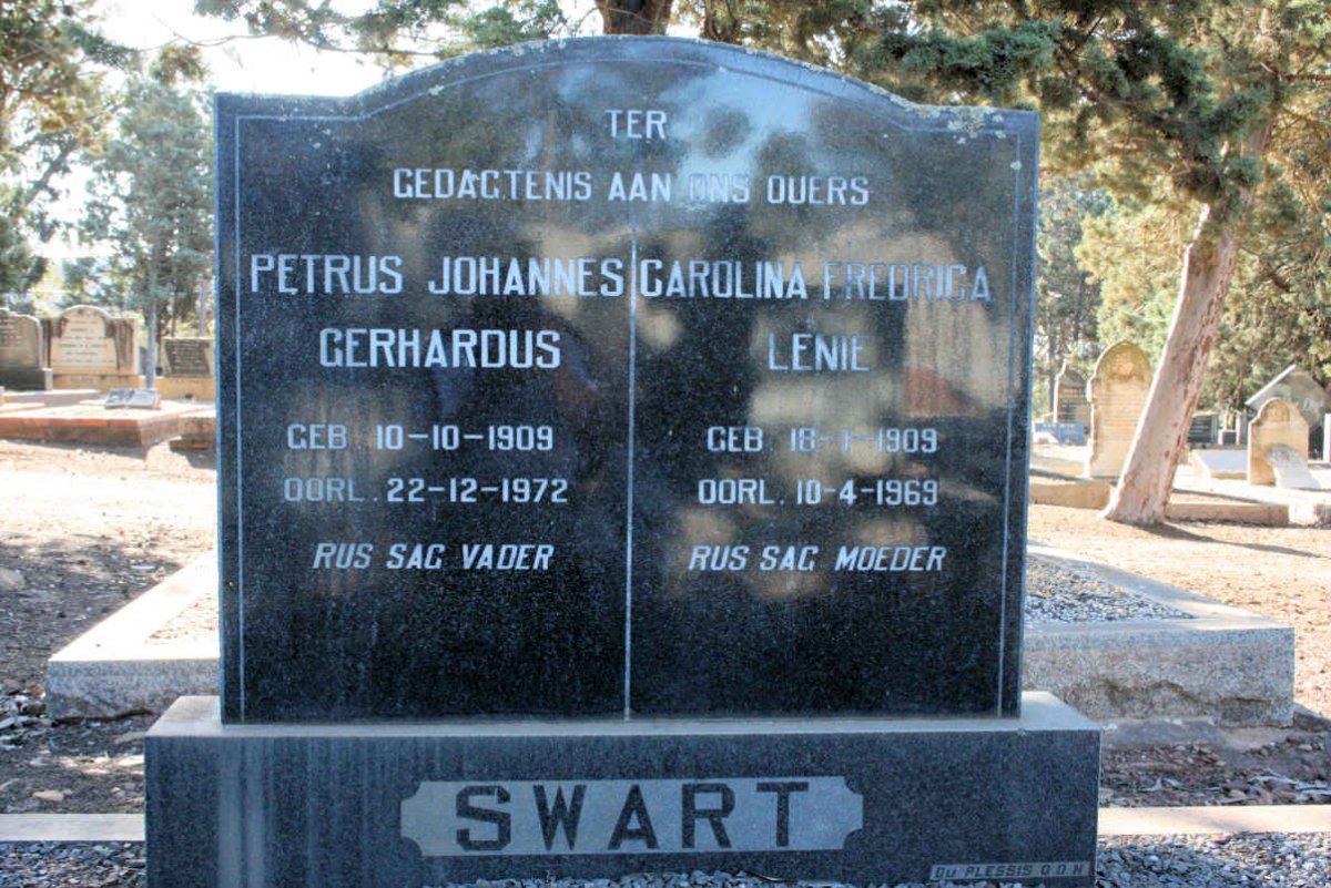SWART Petrus Johannes Gerhardus 1909-1972 &amp; Carolina Fredrica Lenie 1909-1969