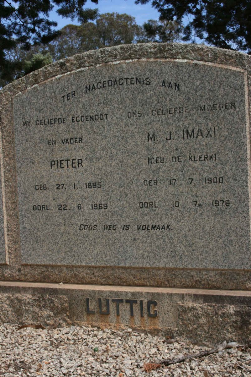 LUTTIG Pieter 1895-1969 &amp; M.J. DE KLERK 1900-1976