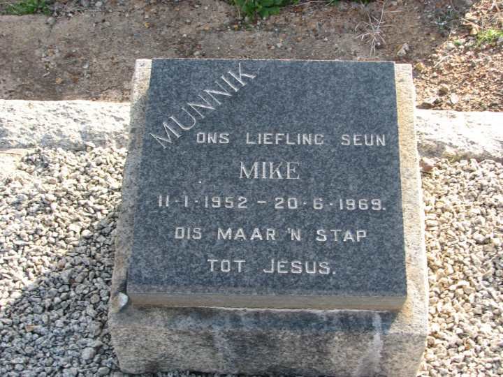 MUNNIK Mike 1952-1969