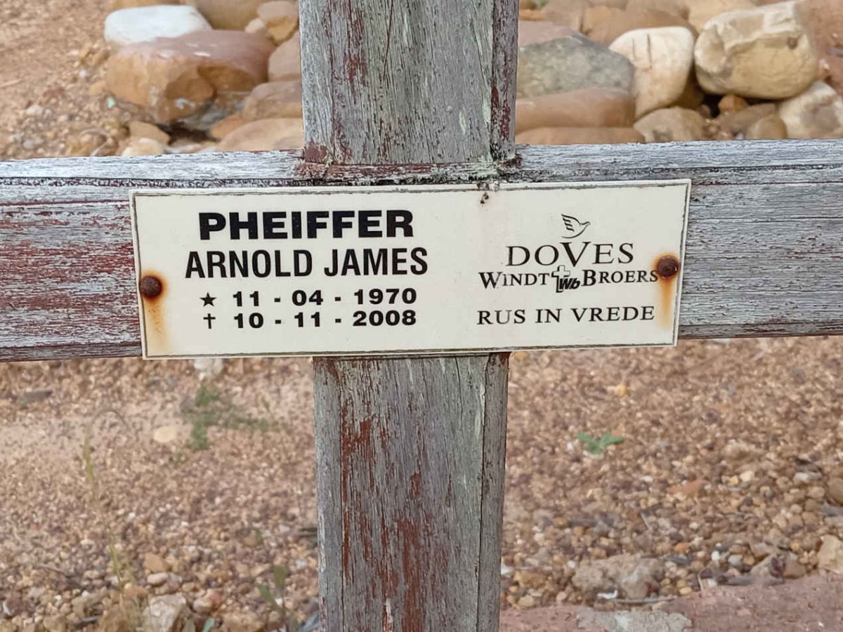 PHEIFFER Arnold James 1970-2008
