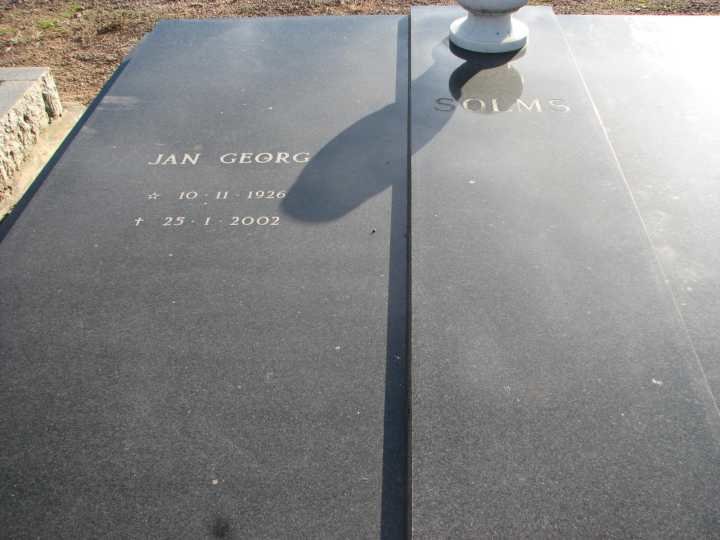 SOLMS Jan Georg 1926-2002 & Joan 1928-1982