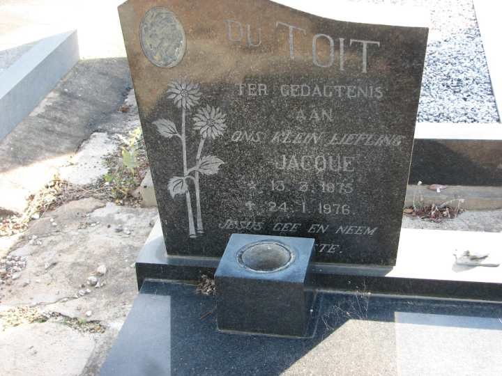 TOIT Jacque, du 1975-1976