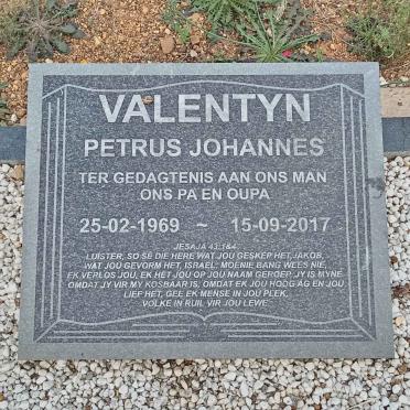 V - Vanne :: Surnames - V