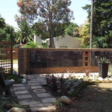 Western Cape, SEDGEFIELD, NG Kerk, Muur van Herinnering