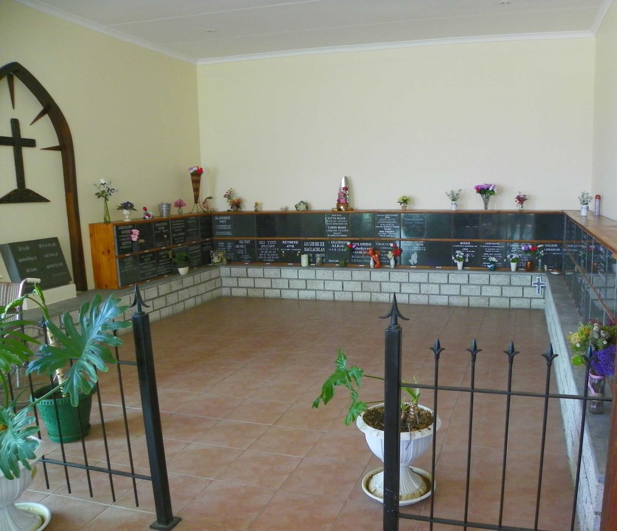 3. Overview / Oorsig van gedenkmuur