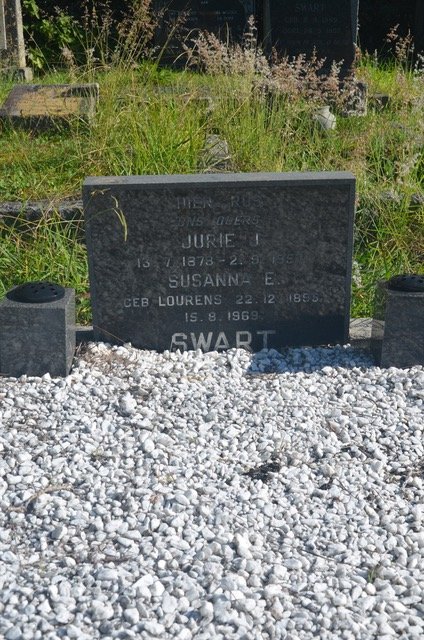 SWART Jurie J. 1878-1957 & Susanna E. LOURENS 18??-1969