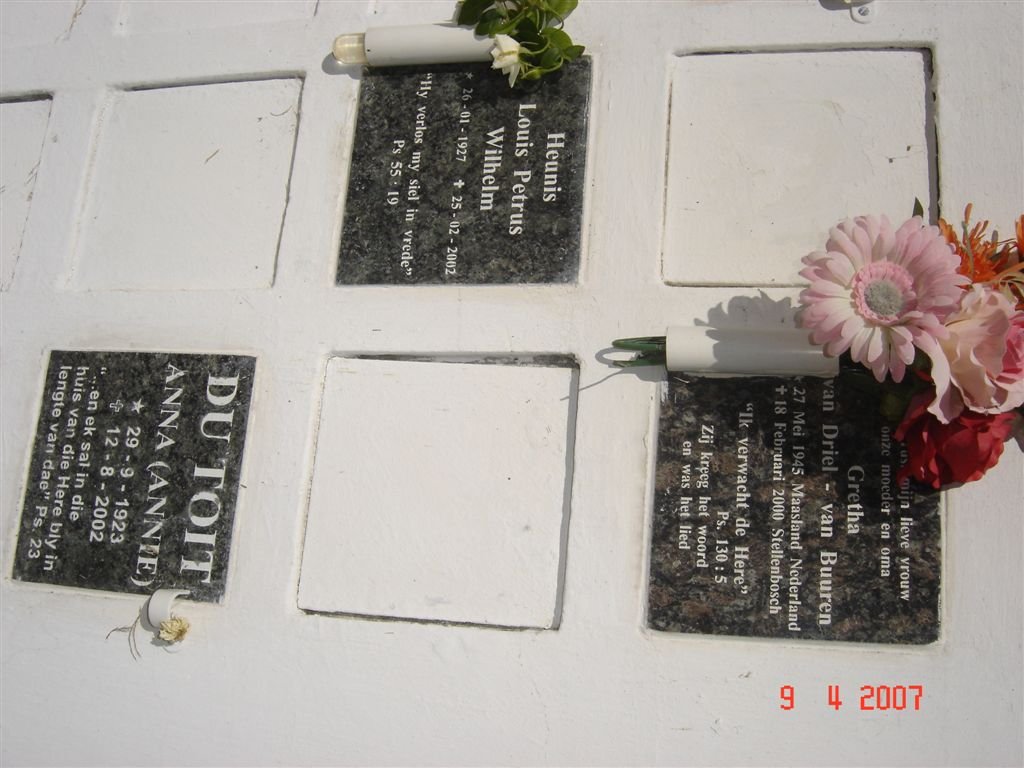 HEUNIS Louis Petrus Wilhelm 1927-2002 ::  BUUREN Gretha, van Driel van 1945-2000  :: TOIT Anna, du 1923-2002