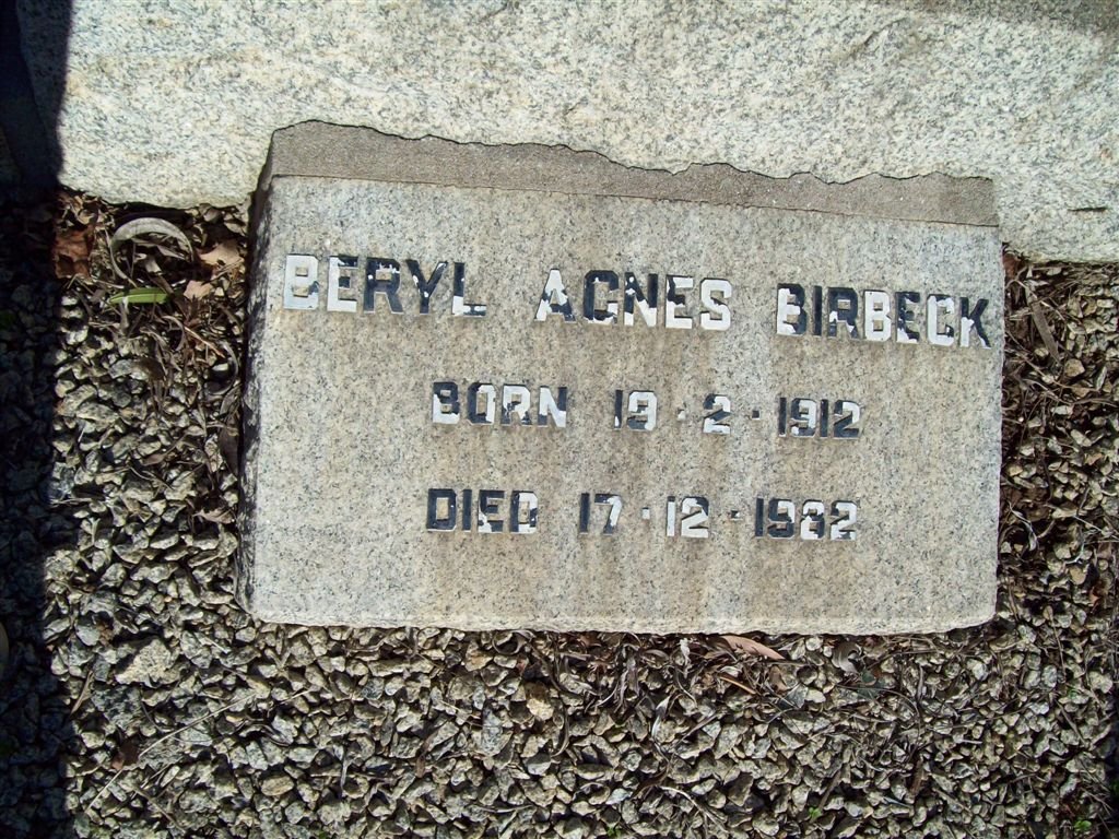 BIRBECK Beryl Agnes 1912-1982