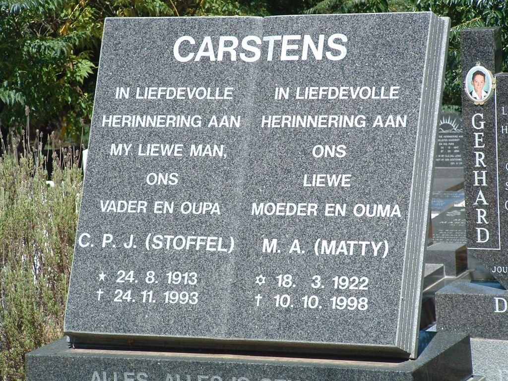 CARSTENS C.P.J. 1913-1993 &amp; M.A. 1922-1999