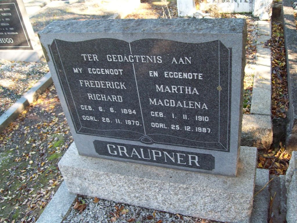 CRAUPNER Frederick Richard 1894-1970 &amp; Martha Magdalena 1910-1987