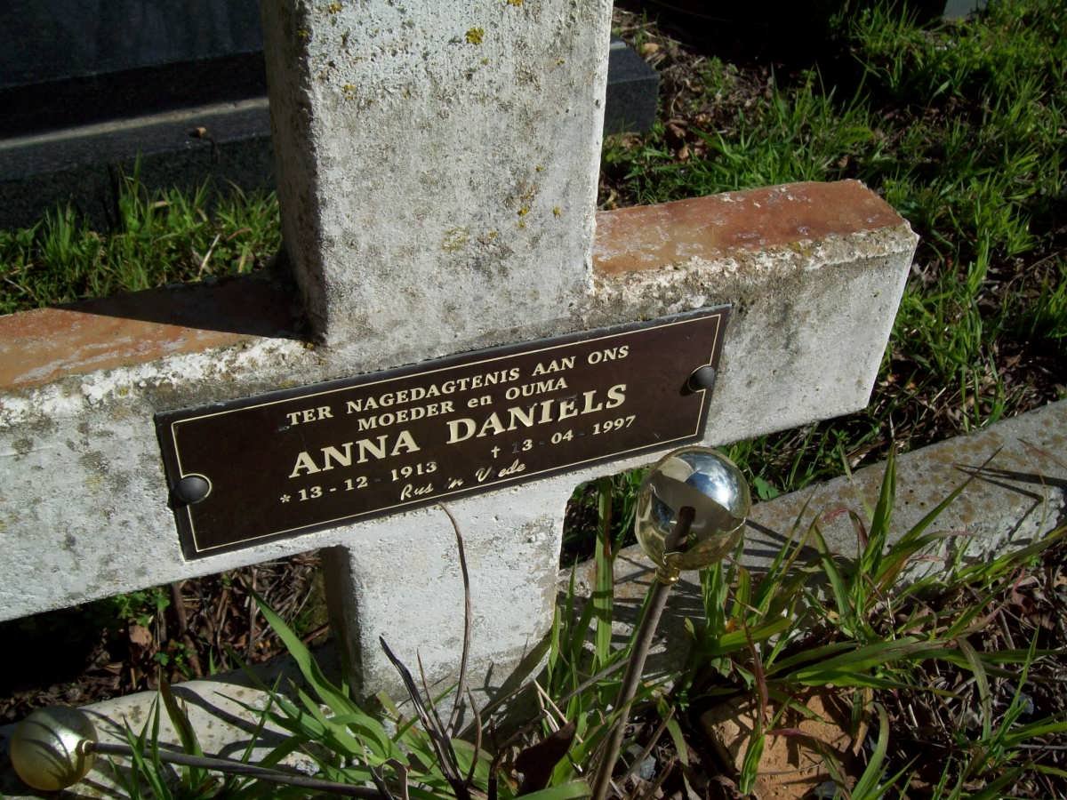 DANIELS Anna 1913-1997