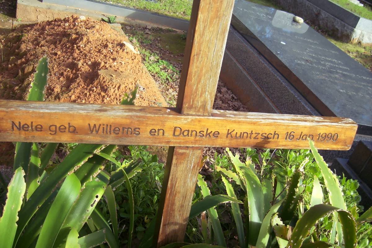 KUNTZSCH Danske -1990 &amp; Nell WILLEMS -1990