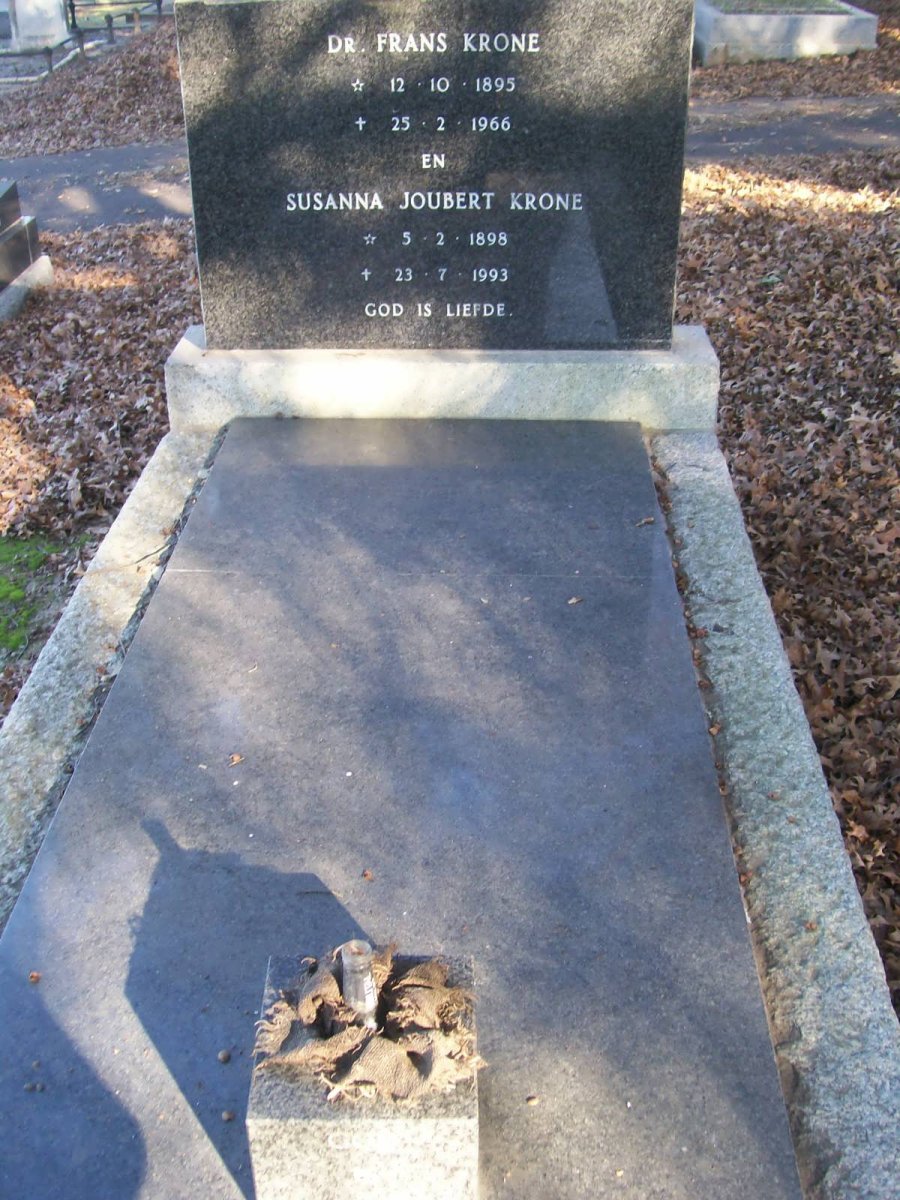 KRONE Frans 1895-1966 &amp; Susanna Joubert 1898-1993 :: KRONE Trixie 1934-1998