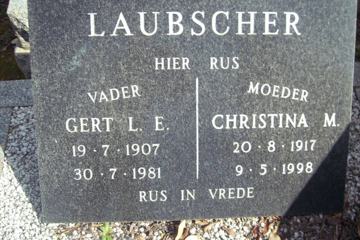 LAUBSCHER Gert L.E. 1907-1981 &amp; Christina M. 1917-1998