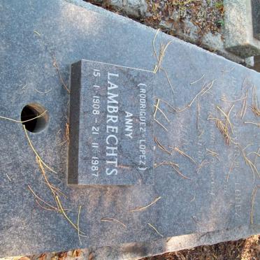 LAMBRECHTS Anny 1908-1987
