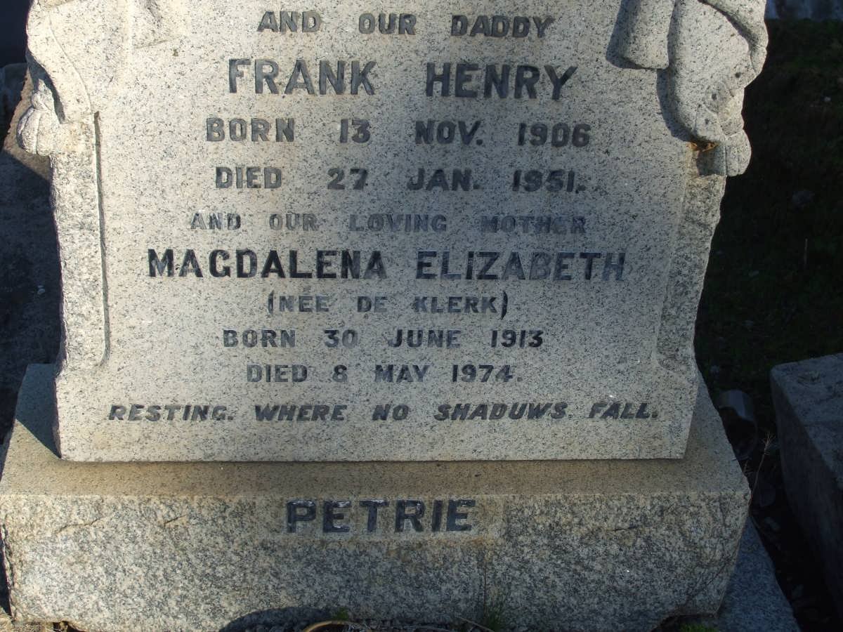 PETRIE Frank Henry 1906-1951 &amp; Magdalena Elizabeth DE KLERK 1913-1974