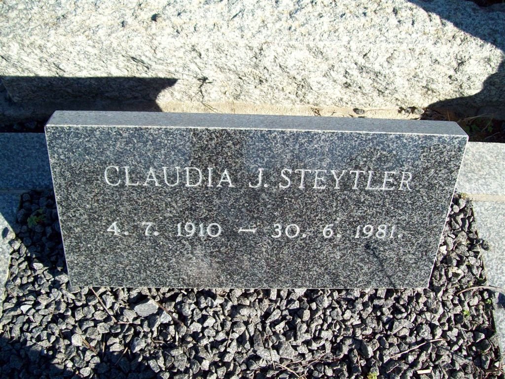 STEYTLER Claudia J. 1910-1981