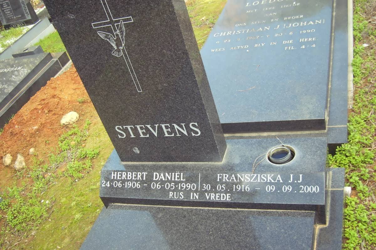 STEVENS Herbert Daniel 1906-1990 &amp; Franszizka J.J. 1916-2000