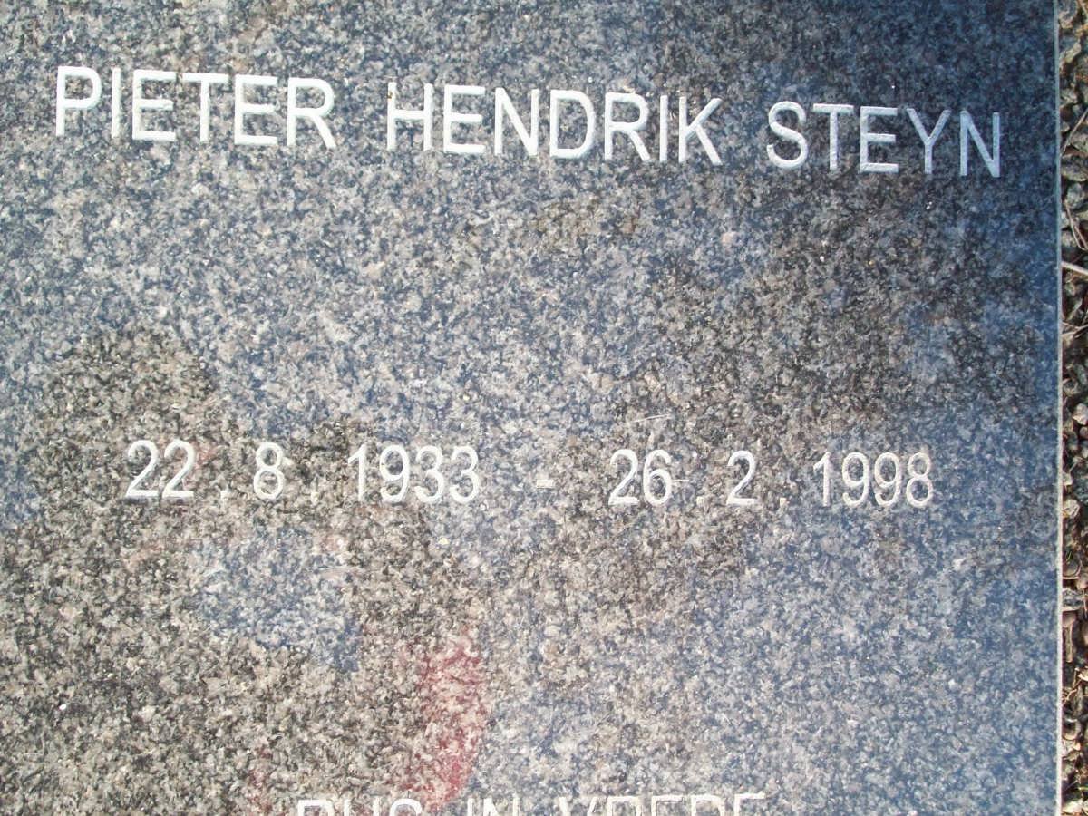 STEYN Pieter Hendrik 1933-1998 &amp; Marlena ROUX 1937-1994