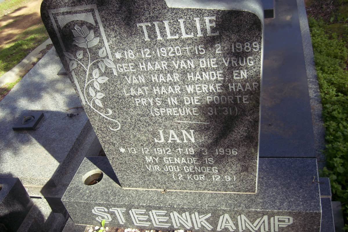 STEENKAMP Jan 1912-1996 &amp; Tillie 1920-1989