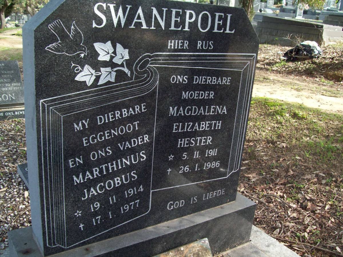 SWANEPOEL Marthinus Jacobus 1914-1977 &amp; Magdalena Elizabeth Hester 1911-1986