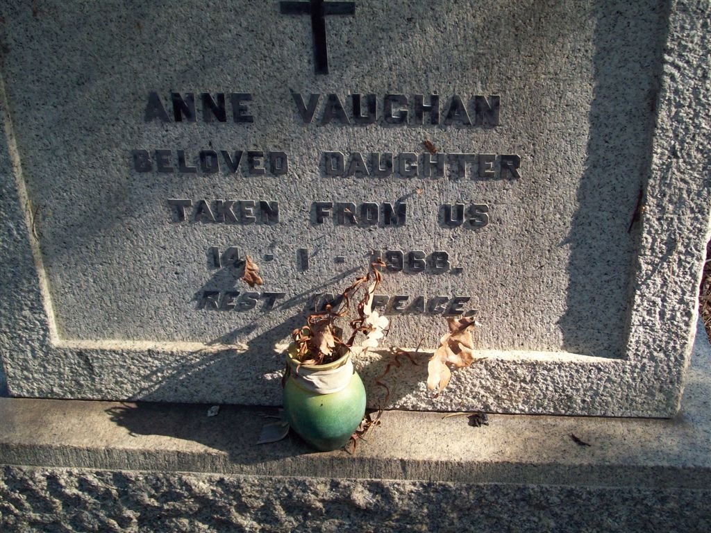 VAUGHAN Anne -1968