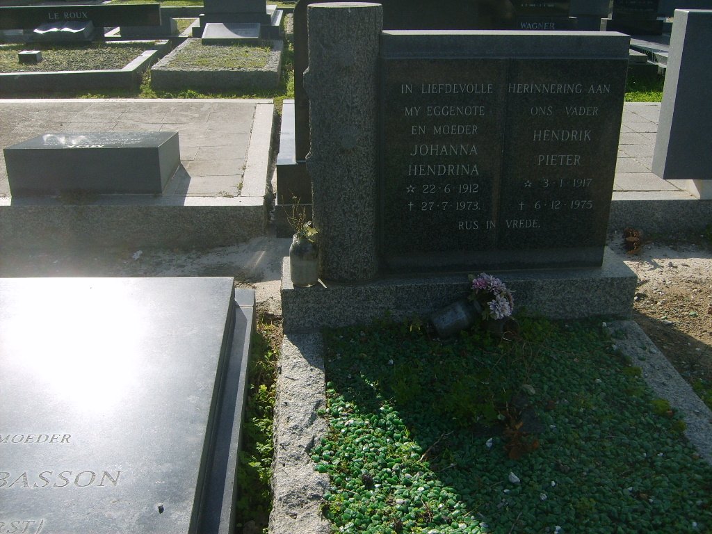 ? Hendrik Pieter 1917-1975 &amp; Johanna Hendrina 1912-1973