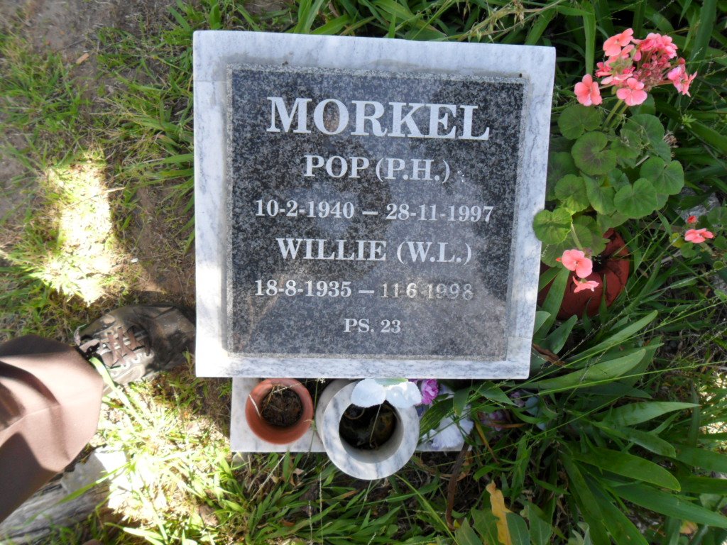MORKEL W.L. 1935-1998 &amp; P.H. 1940-1997