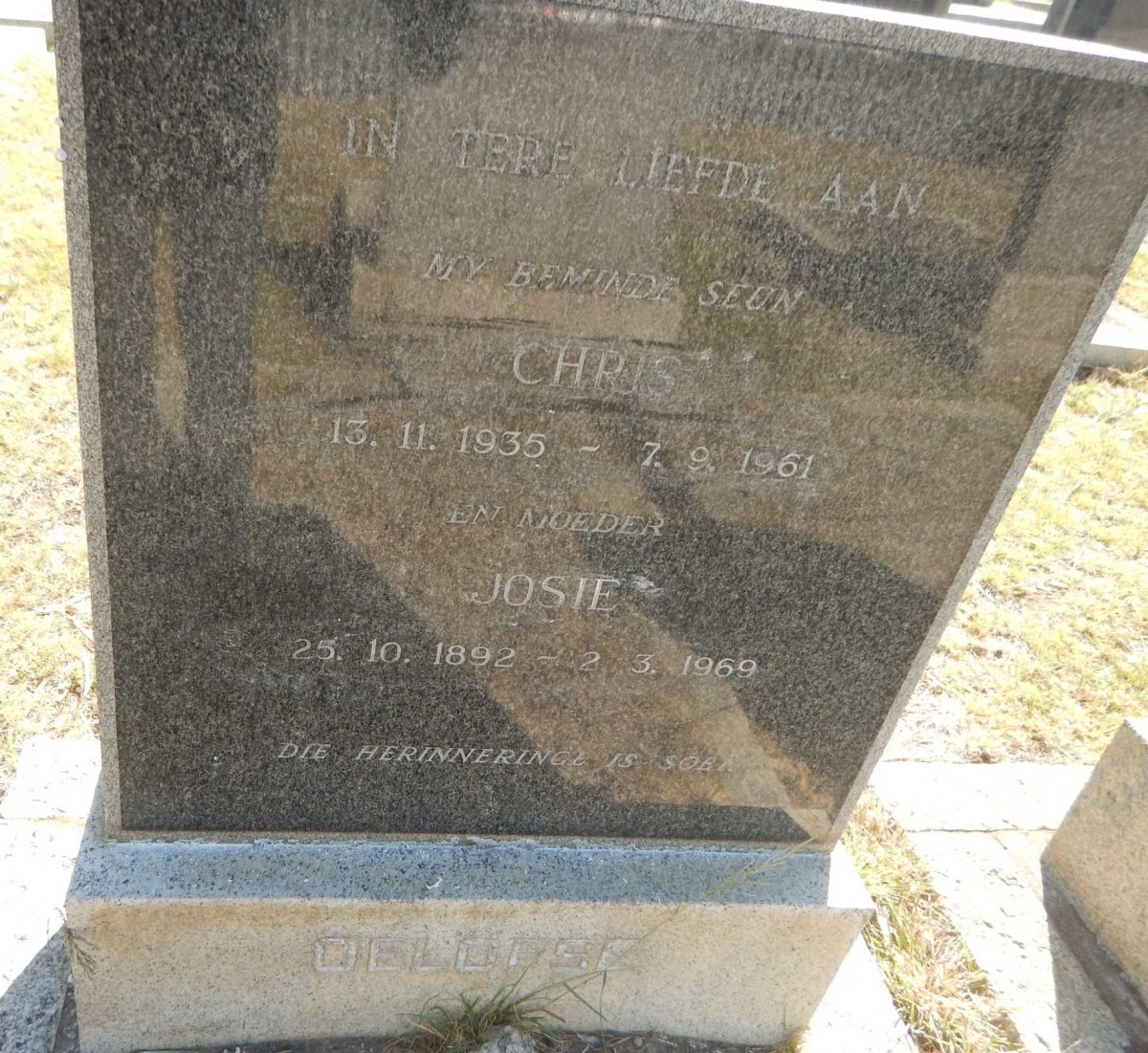 OELOFSE Josie 1892-1969 :: OELOFSE Chris 1935-1961