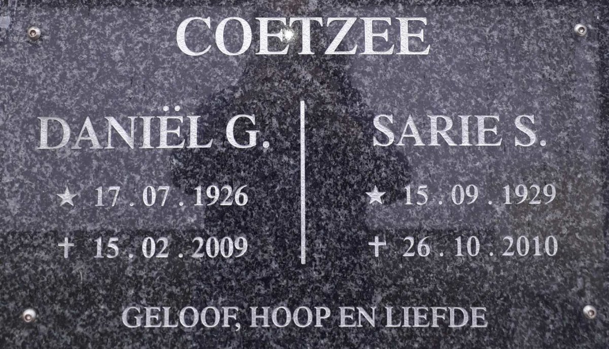 COETZEE Daniel G. 1926-2009 &amp; Sarie S. 1929-2010